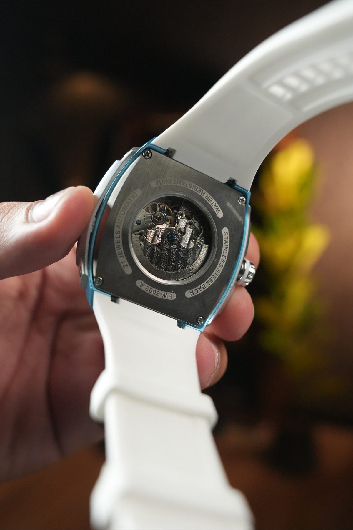 Reloj Mark Fairwhale Zephyros Blanco, otro ángulo real